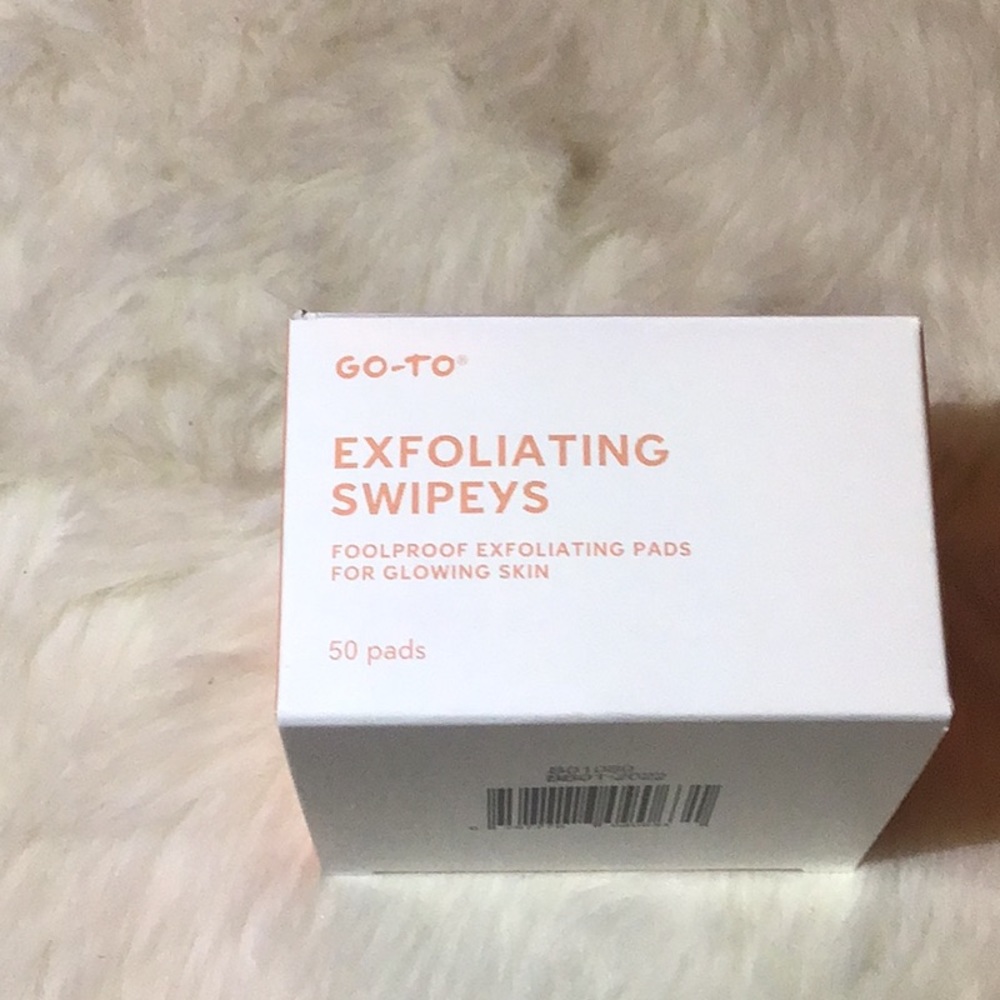 Go to exfoliating wipes